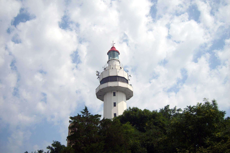 Yantai –A small coastal city in Shandong Province, known for its world famous apple.