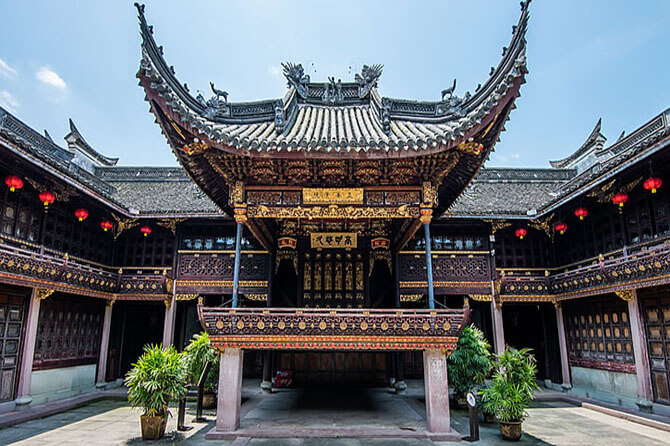 Ningbo –The second biggest city and an important port in Zhejiang province.