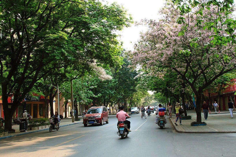 Nanning –One of the most beautiful cities in China; bridge between China and ASEAN.