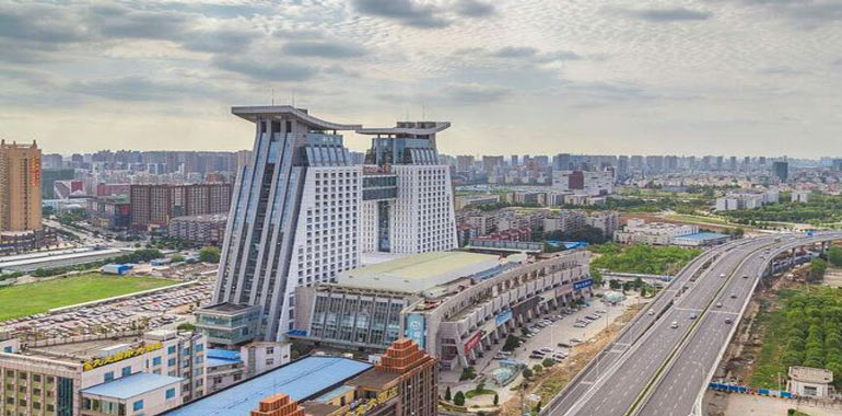 The comparison between Nanjing University and Wuhan University