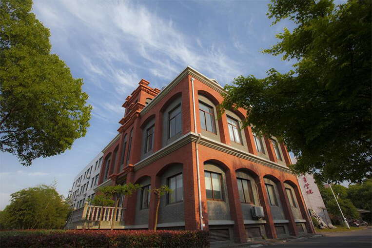 Huzhou University