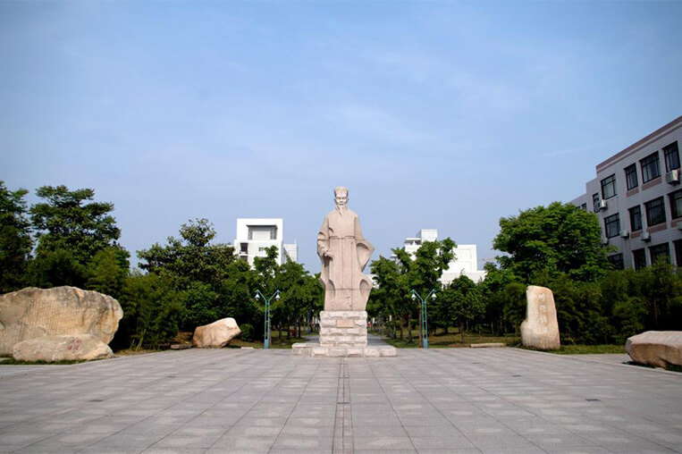 Huzhou University